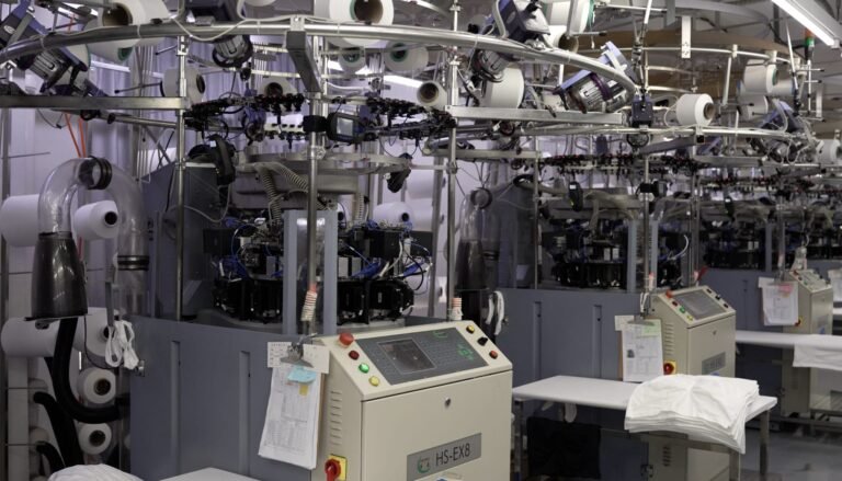 Seamless Yoga Wear Manufacturing: Why It’s a Specialist Factory Category (And How to Evaluate One)