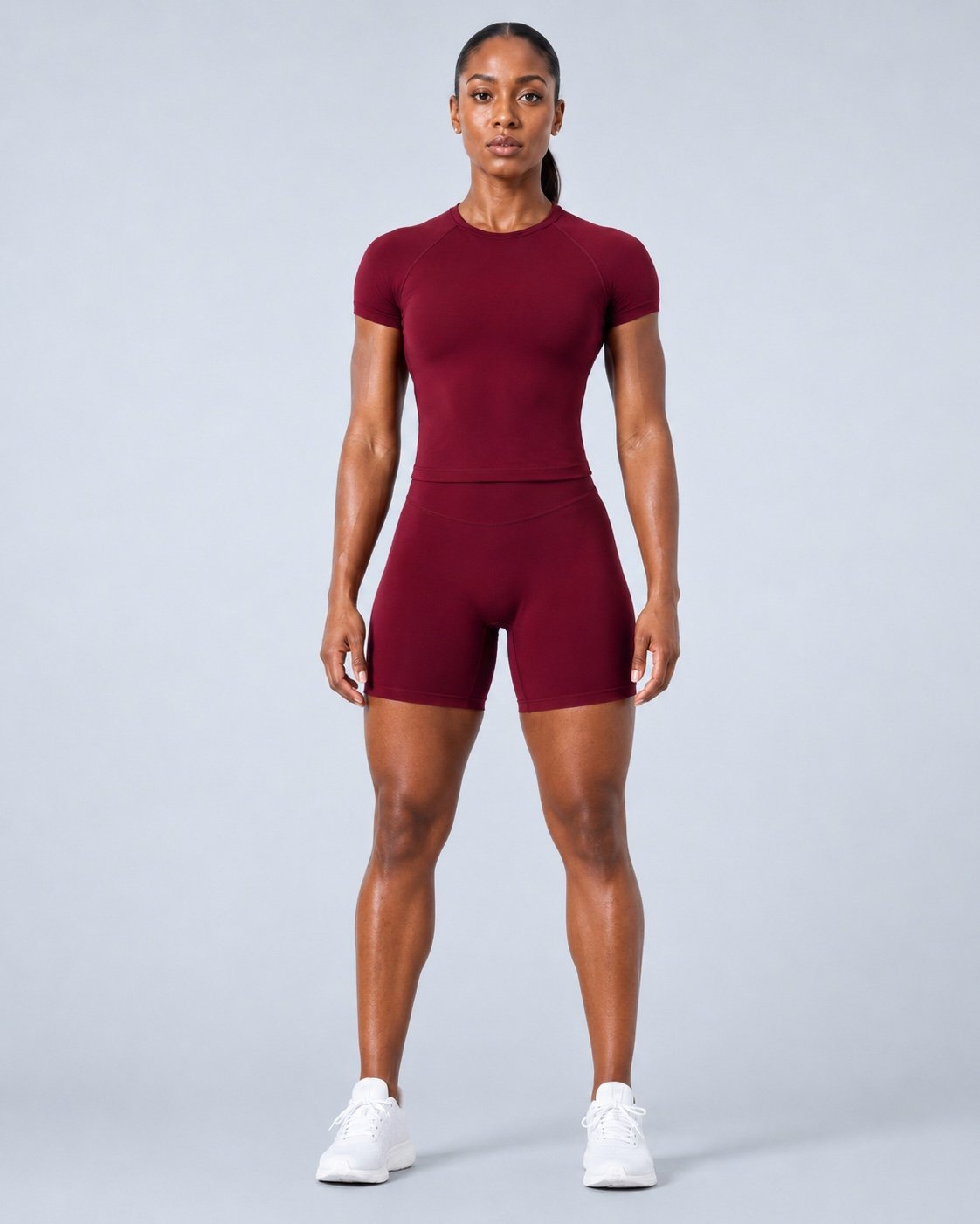 Conjunto seamless rojo berry de manga corta y shorts — vista frontal