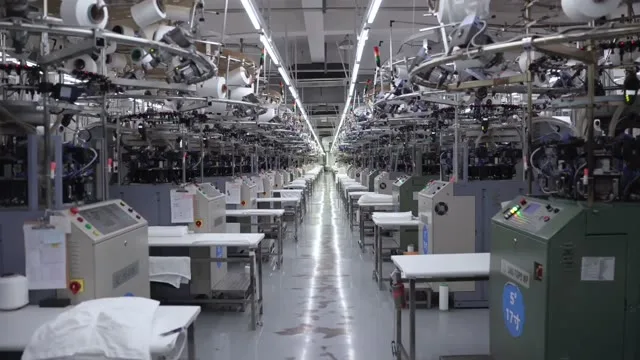 Inside our large-cylinder seamless floor
