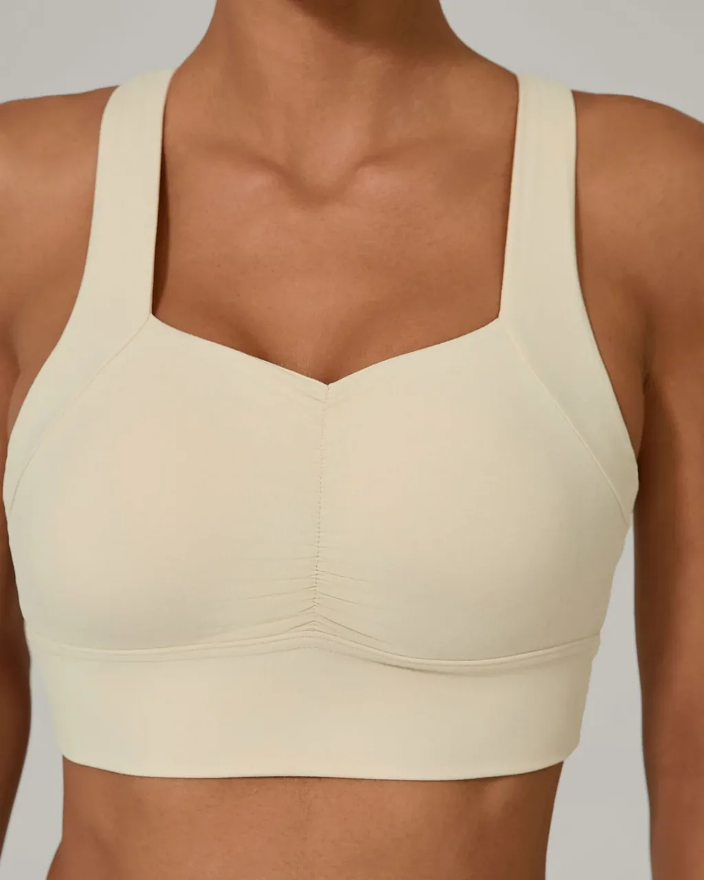 Top Yoga Nude De Secado Rápido Y Alto Soporte - Oat beige