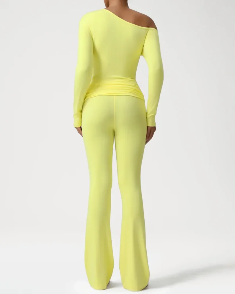 Asymmetrical Shoulder Long Sleeve Cross Waist Pleated Flare Yoga Set - Yellow