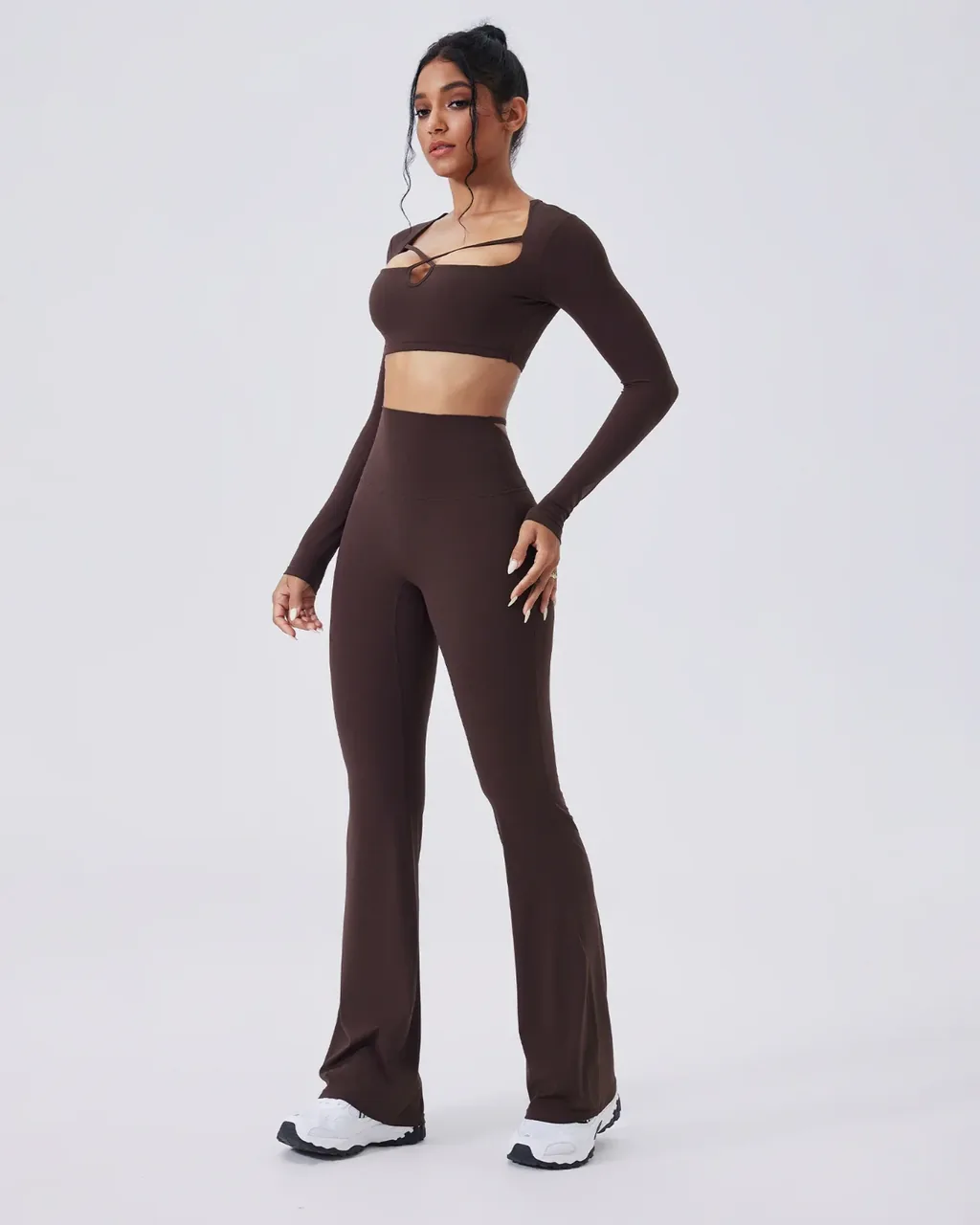 Conjunto Yoga Elegante De Cintura Alta Y Pierna Acampanada - marrón