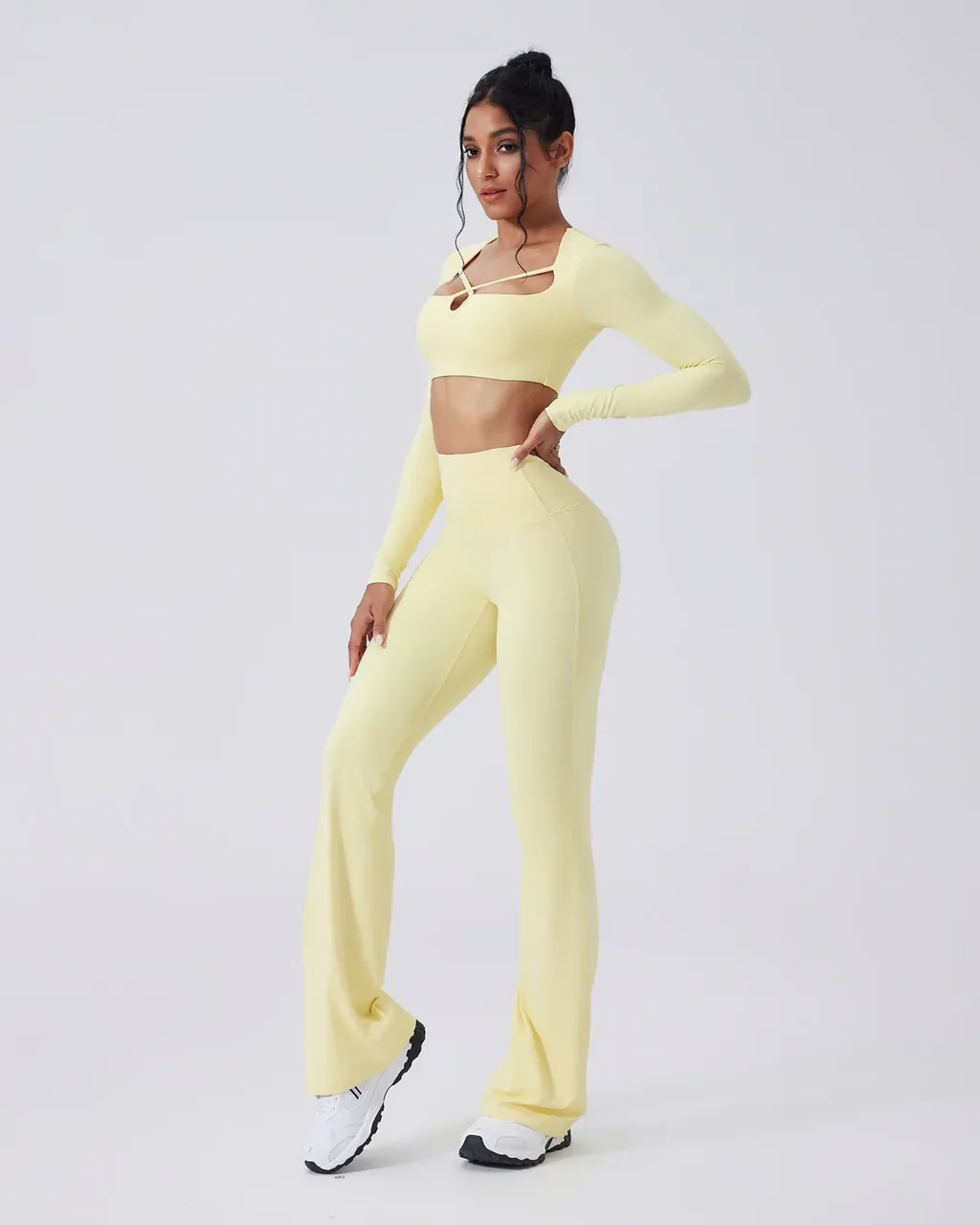 Conjunto Yoga Elegante De Cintura Alta Y Pierna Acampanada - amarillo
