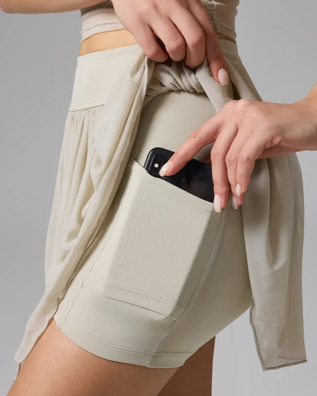Skort Tenis Transpirable Con Protección Solar - plateado